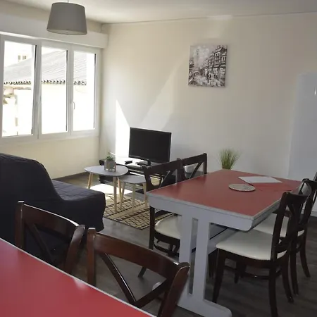 Aparthotel Appart-alma 2*