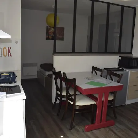 Appart-alma Aparthotel 2*
