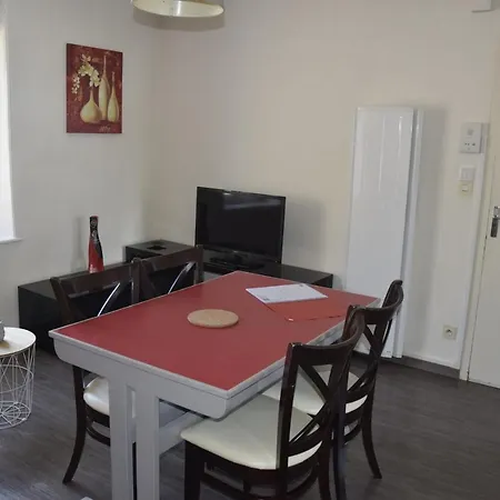 Aparthotel Appart-alma Saint-Laurent-sur-Sevre