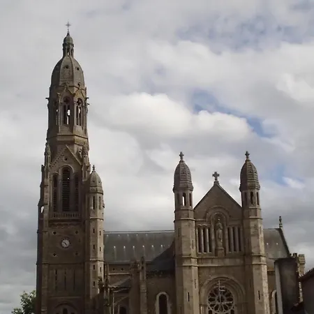 Appart-alma 3* Saint-Laurent-sur-Sèvre