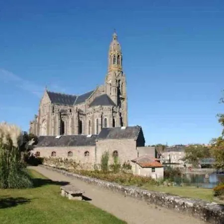 Aparthotel Appart-alma 3*